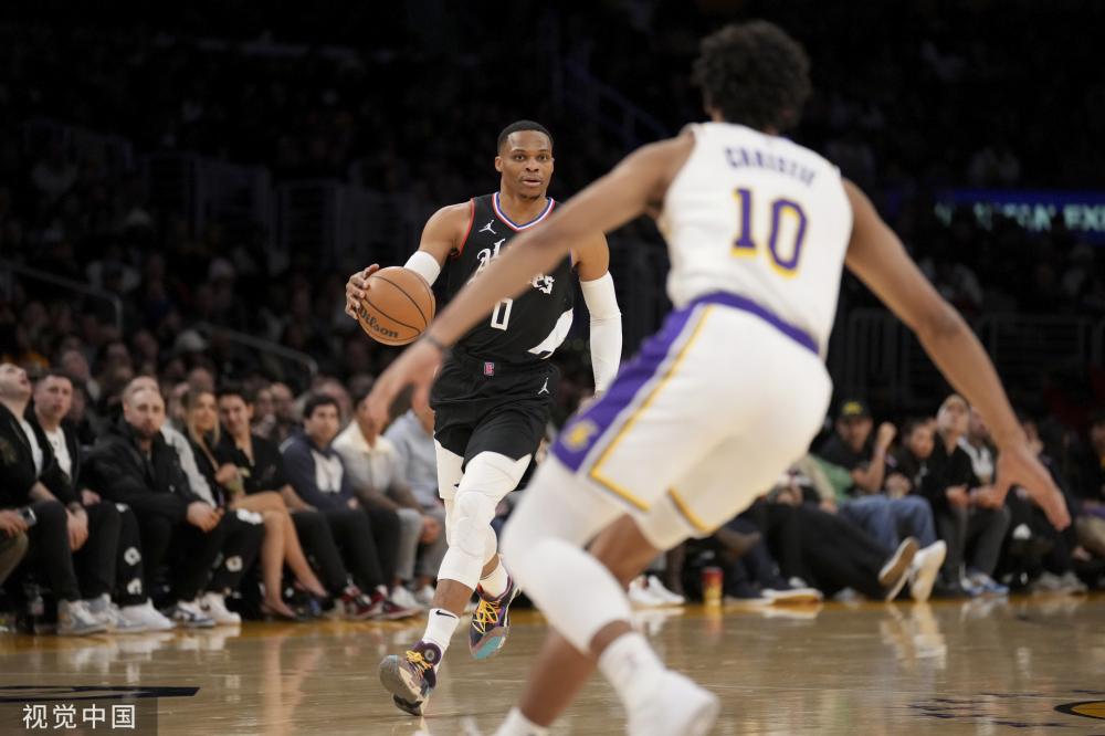 这位后腰曾 这位后腰曾