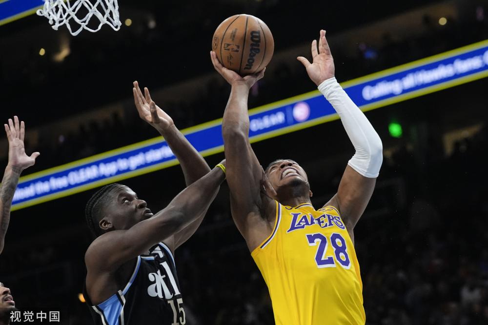 他对同事萨 他对同事萨