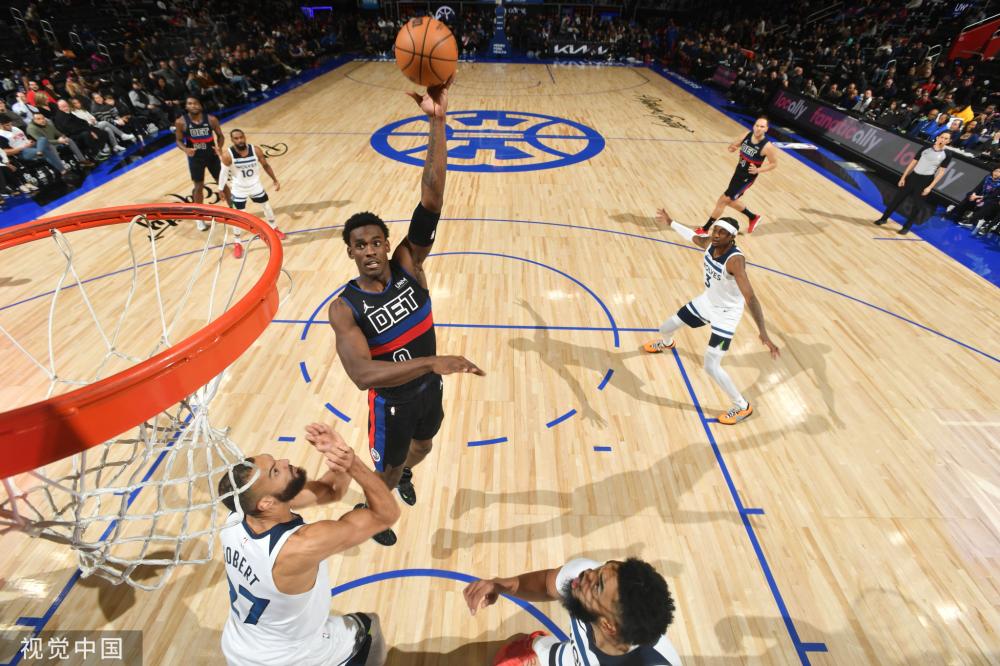 这位年轻球 这位年轻球