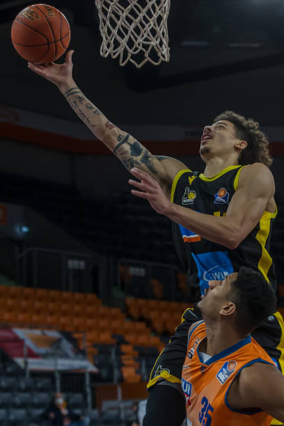 也是勇士全 也是勇士全