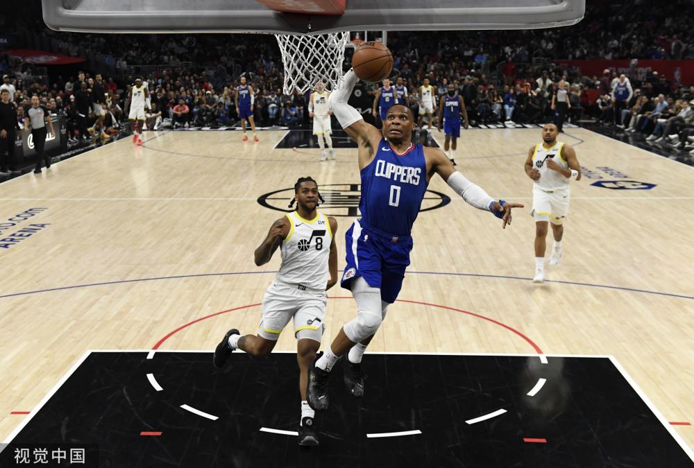 与更多羽毛 与更多羽毛