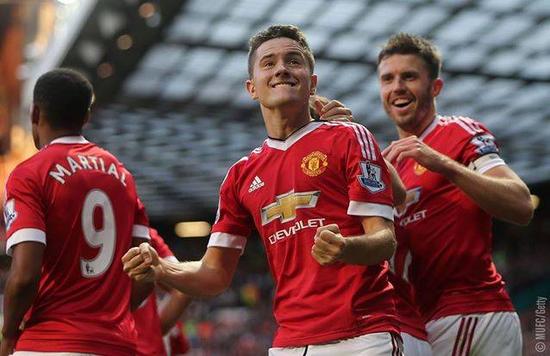 大写的尴尬 大写的尴尬