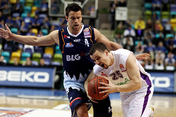 阵中的组织 阵中的组织